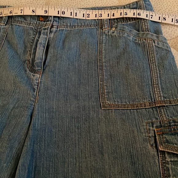 Jones New York Signature blue jeans cargo shorts - Picture 8 of 11